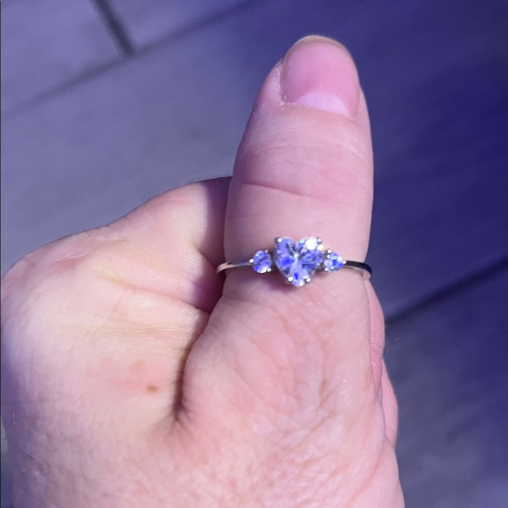 Elegant Clear Gemstone Ring